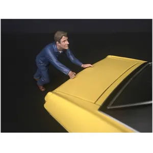 American Diorama Figurine - Mechanic Darwin Pushing a Car for 1/24 Models Blister Pack