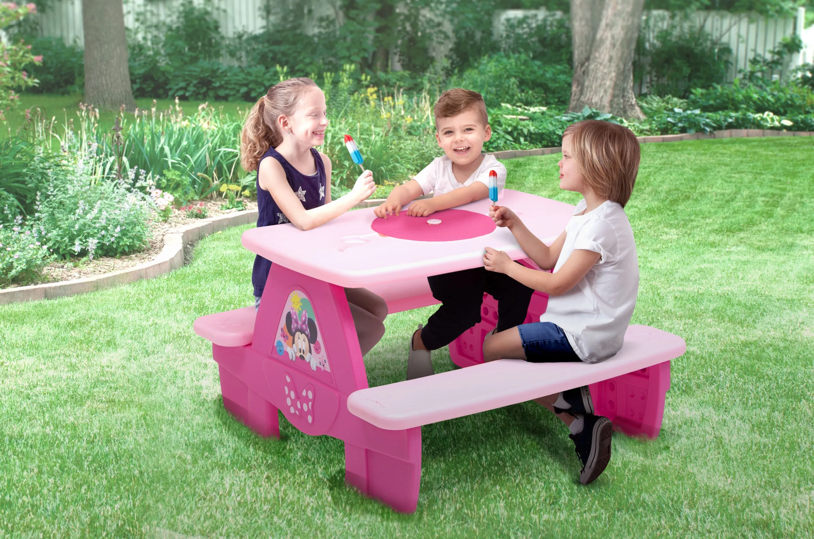 Minnie Mouse 4 Seat Activity Picnic Table with LEGO Compatible Tabletop
