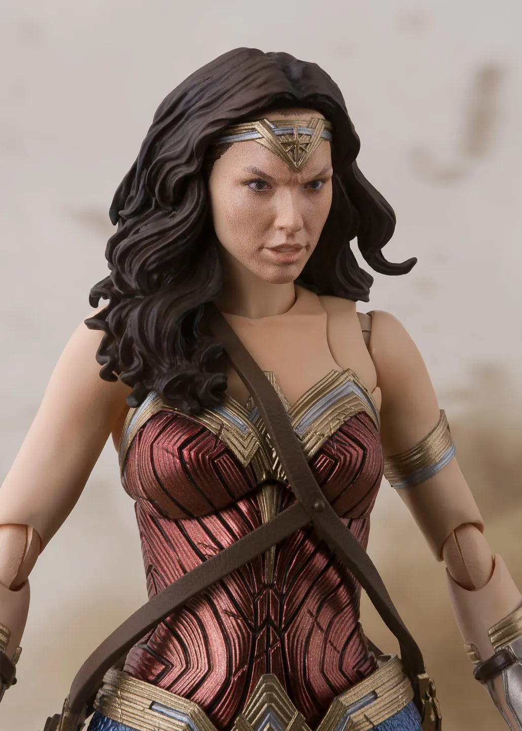 S.H. Figuarts Wonder Woman Justice League Movie Action Figure