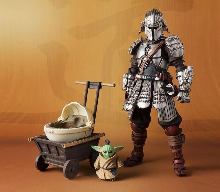 Tamashii Nations Movie Realization Star Wars The Mandalorian (Beskar Armor) & Grogu Mei Sho Ronin Mandalorian Action Figure