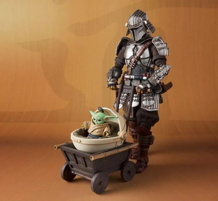 Tamashii Nations Movie Realization Star Wars The Mandalorian (Beskar Armor) & Grogu Mei Sho Ronin Mandalorian Action Figure